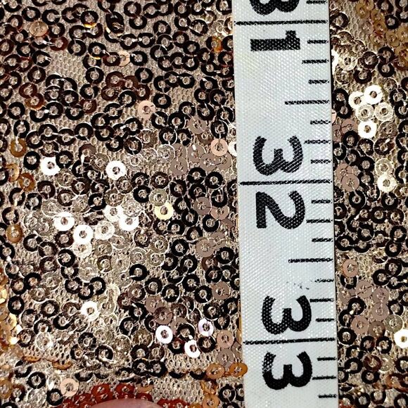 Lulus Dress Sz S Swiftie Sequin Short Sleeve Shift Vneck Glamour Princesscore Pa - Picture 11 of 11